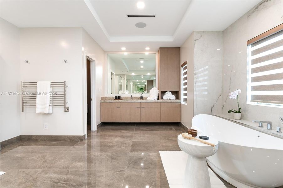 Furnished interior view inside a new home in , Lighthouse Point (Image 14).