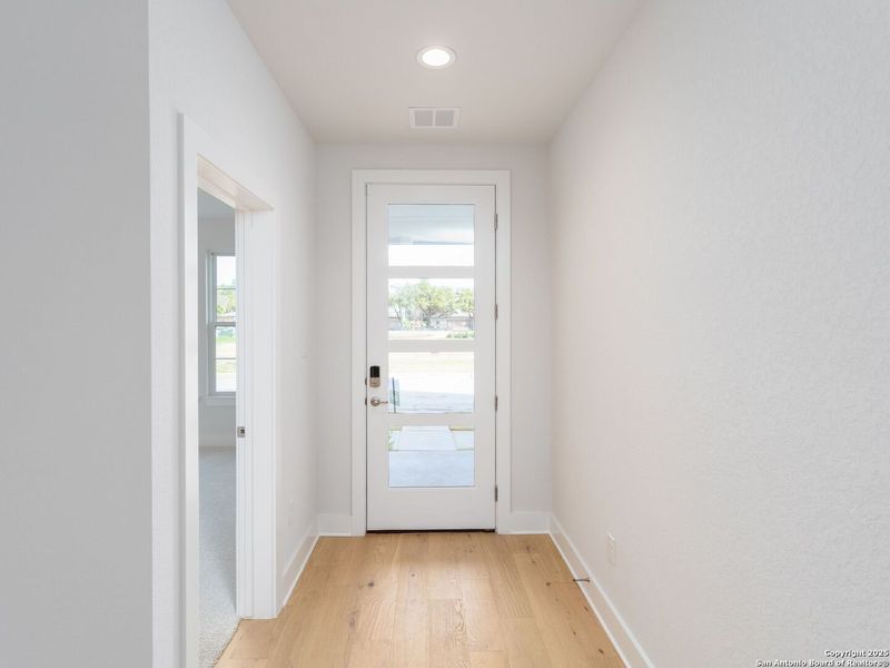 Spacious, unfurnished interior of a new home in Victoria Commons, San Antonio (Image 29).