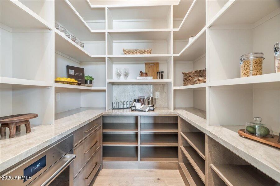 Pantry w/3rd Oven Pantry w/3rd Oven