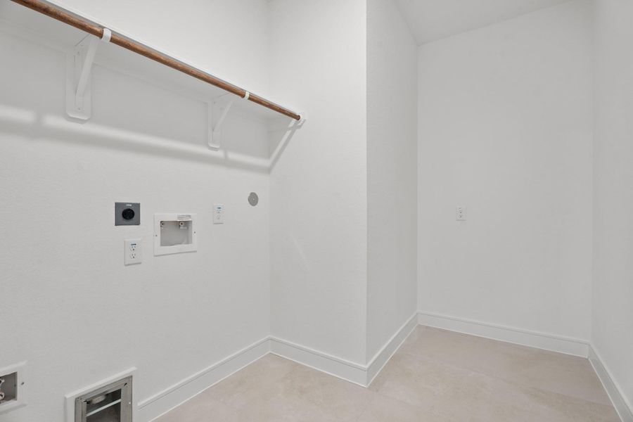 Spacious, unfurnished interior of a new home in Westland Ranch - 70' Homesites, League City (Image 24).