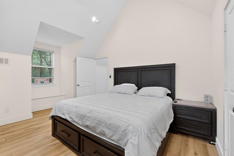 Furnished interior view inside a new home in , Mabank (Image 8).