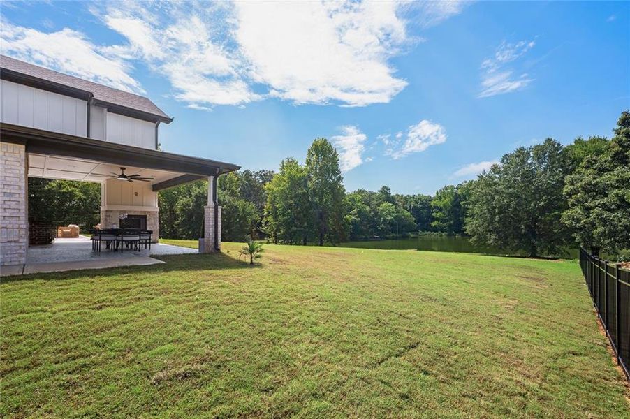 Exterior details and patio area of a home in , Lawrenceville (Image 35).