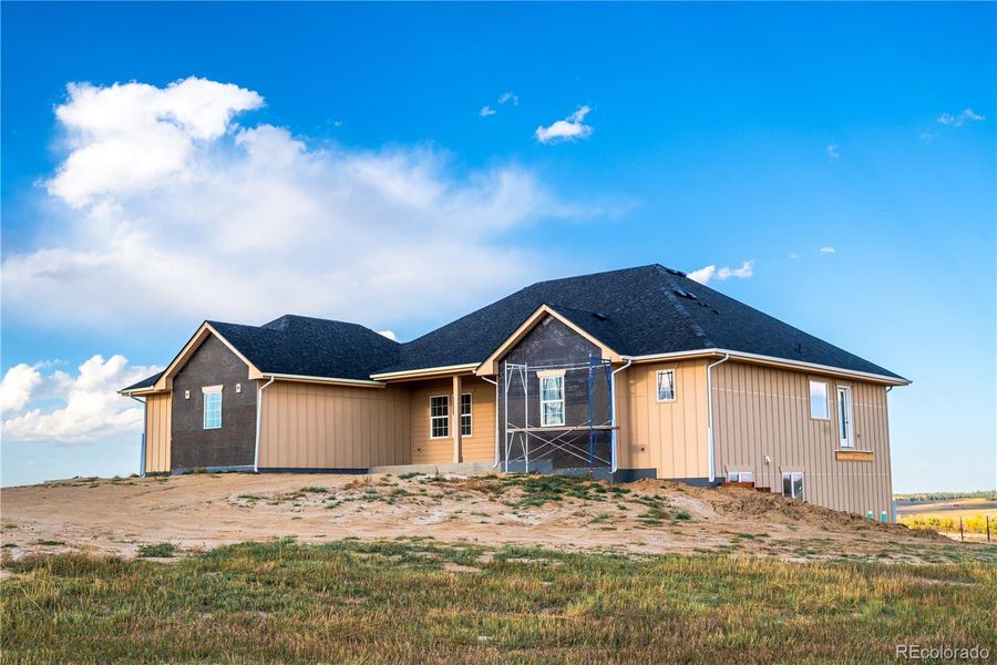 Image 18 of a home in .