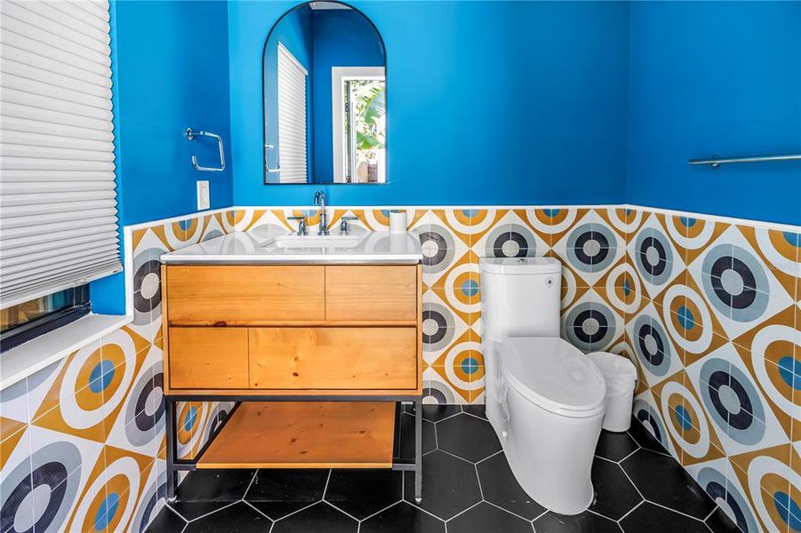 Furnished interior view inside a new home in , St. Petersburg (Image 53).