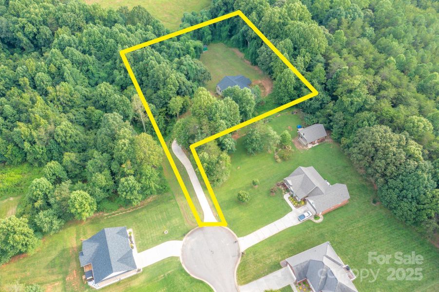 Image 22 of a home in .