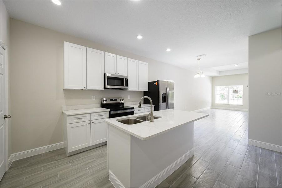 Furnished interior view inside a new home in , Orlando (Image 4).