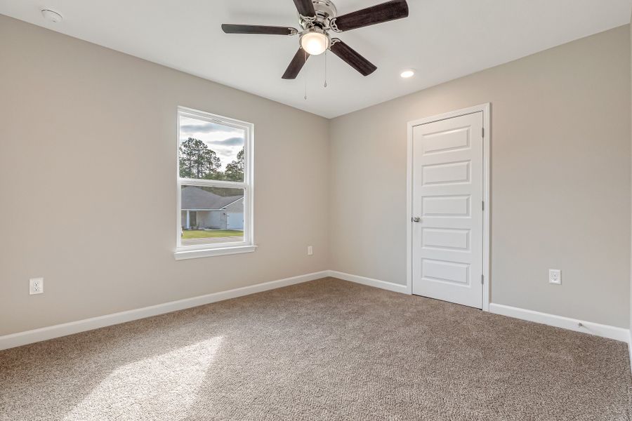 Representative unfurnished interior of a home built from the Dalton by CJL Homes in Oak Hollow, Crestview (Image 43).