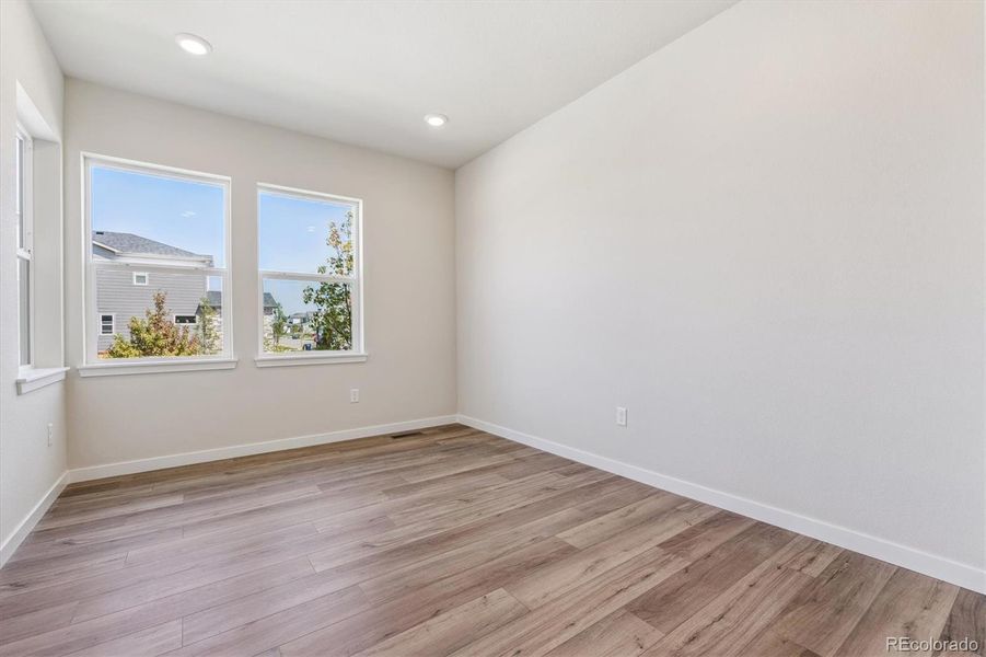 Spacious, unfurnished interior of a new home in Prestige Collection at Parkdale Commons, Lafayette (Image 20).