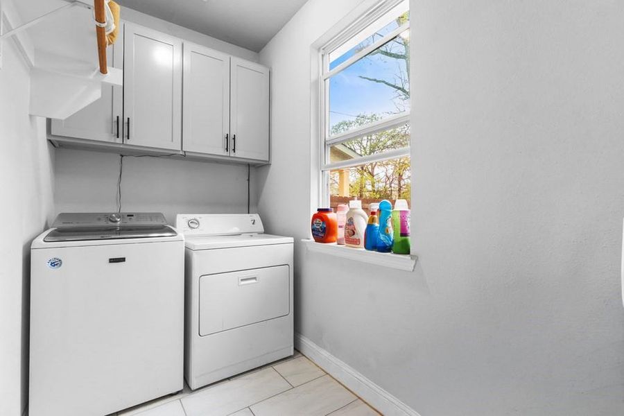 Furnished interior view inside a new home in , Mabank (Image 19).