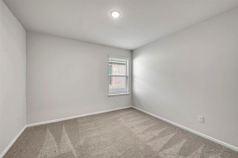 Spacious, unfurnished interior of a new home in Verandah, Royse City (Image 17).