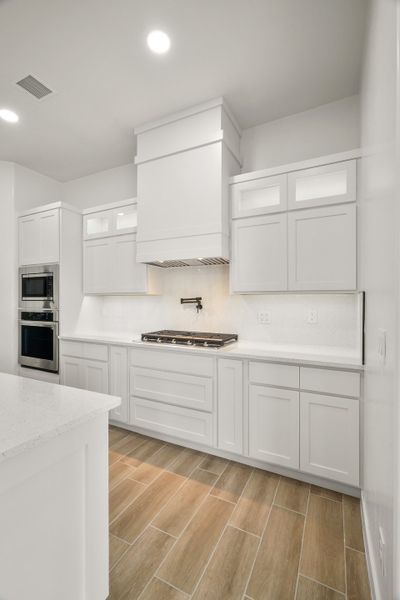 Furnished interior view inside a new home in Paseo Del Este Unit 9, El Paso (Image 4). Furnished interior view inside a new home in Paseo Del Este Unit 9, El Paso (Image 4).