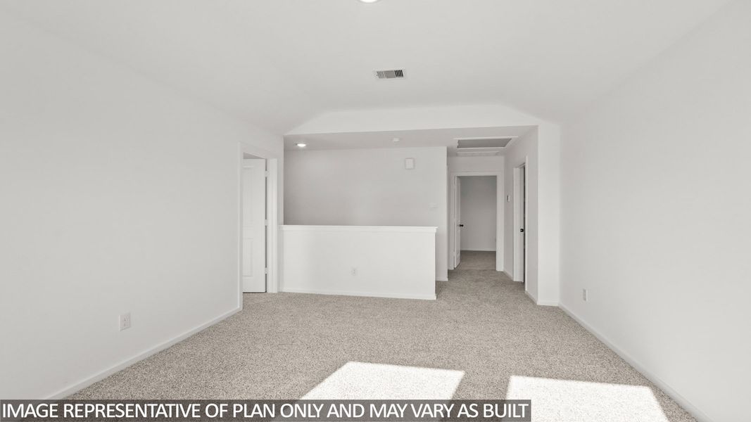 Spacious, unfurnished interior of a new home in Venetian Pines, Conroe (Image 15).