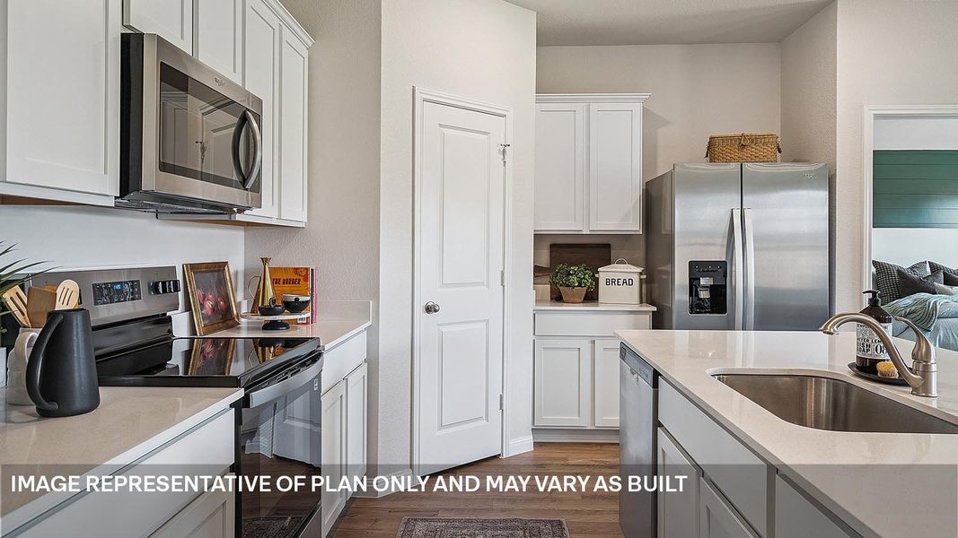 Furnished interior view inside a new home in Thunder Rock, Marble Falls (Image 4).