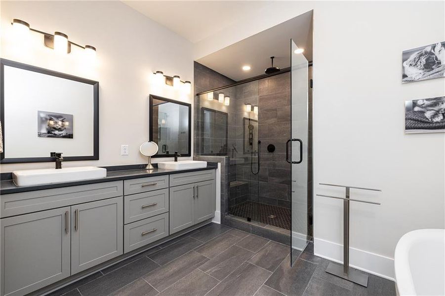 Furnished interior view inside a new home in , Atlanta (Image 69).