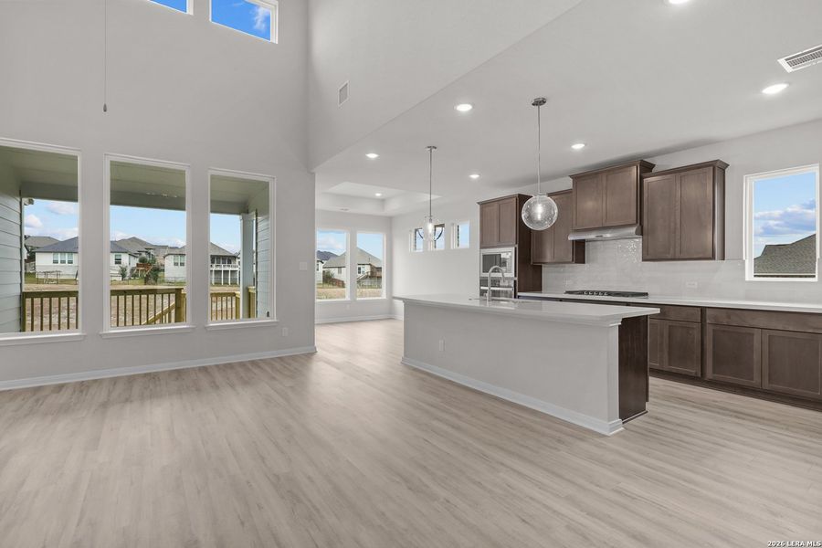 Furnished interior view inside a new home in Homestead, Schertz (Image 8).