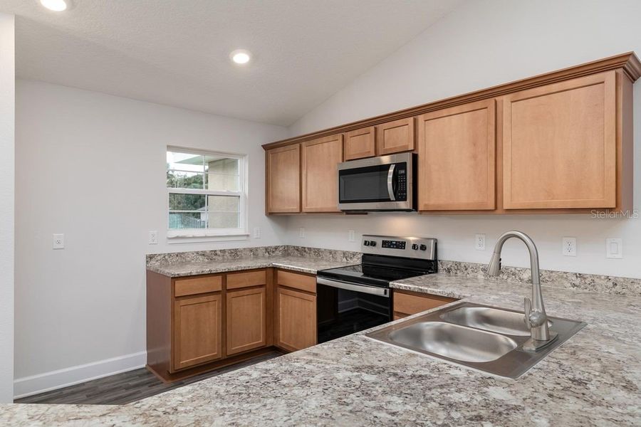Furnished interior view inside a new home in Palm Coast, Palm Coast (Image 8).