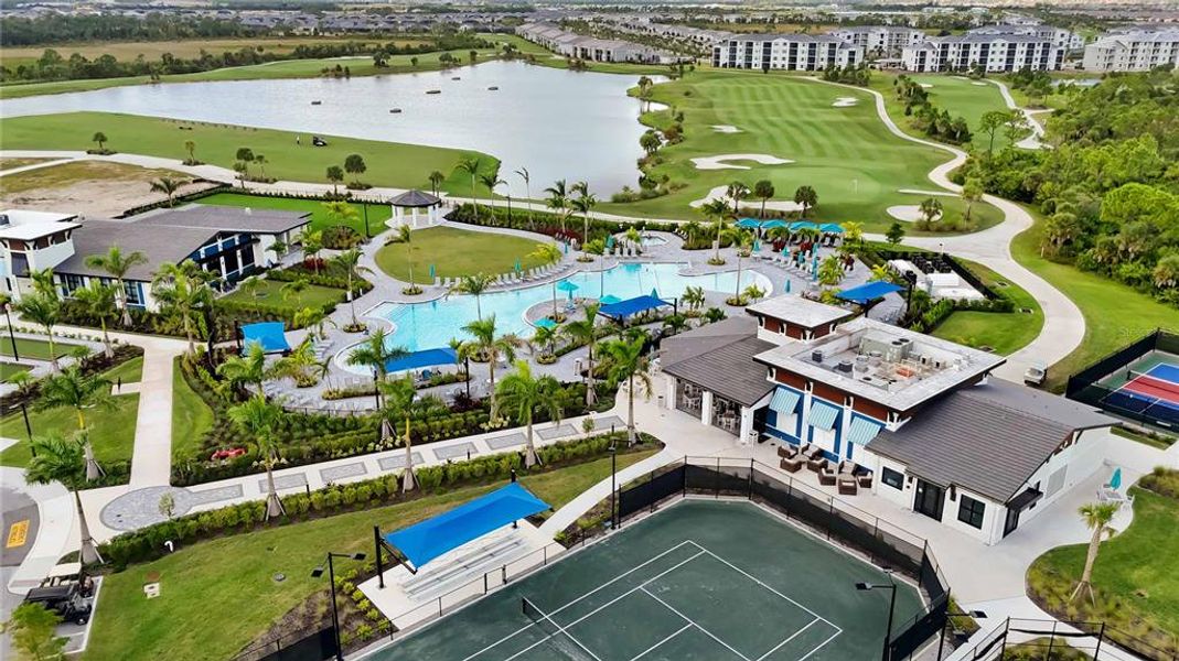 Community amenities in Wellen Park Golf & Country Club, Venice (Image 45).