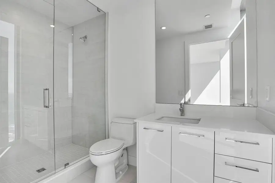 Guest suite (2) -bath