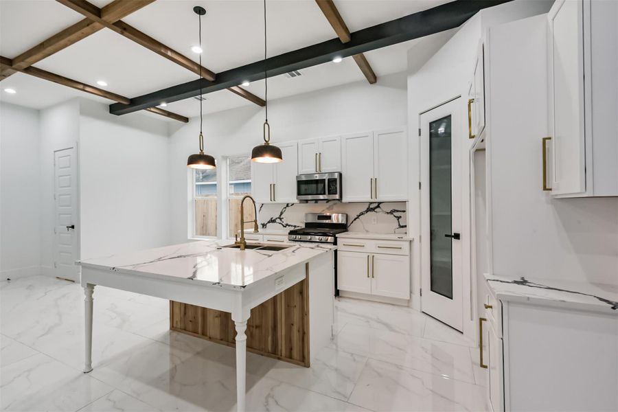 Image 16 of a home in .