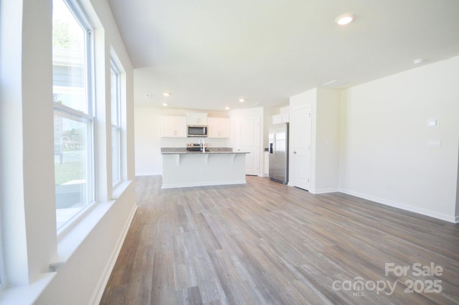 Photos are representative Photos are representative