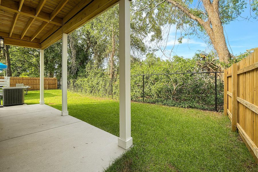 Exterior details and patio area of a home in , North Charleston (Image 4).