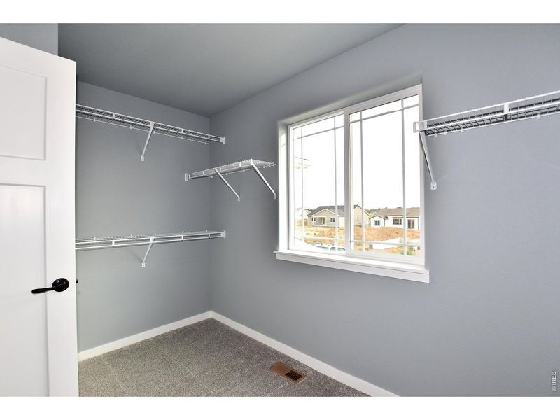 Spacious, unfurnished interior of a new home in , Johnstown (Image 28).