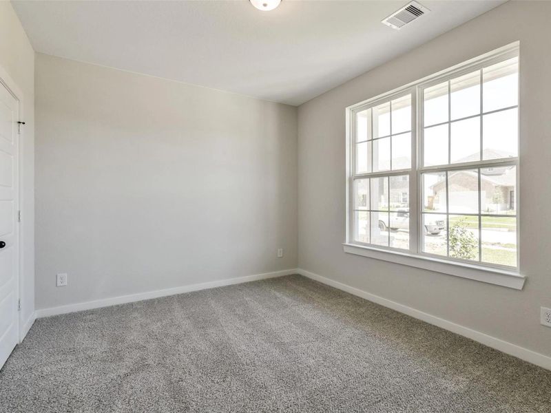Spacious, unfurnished interior of a new home in Sundance Cove, Crosby (Image 26).