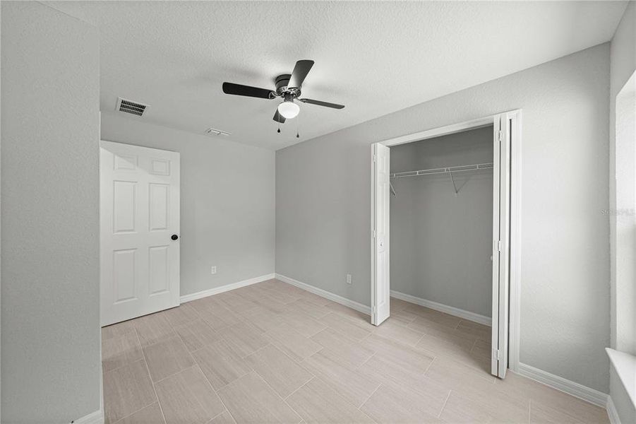 Spacious, unfurnished interior of a new home in , Dunnellon (Image 14).