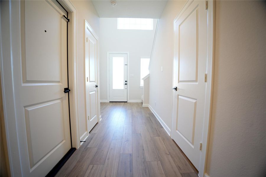 Spacious, unfurnished interior of a new home in Wedgewood Forest, Conroe (Image 9). Spacious, unfurnished interior of a new home in Wedgewood Forest, Conroe (Image 9).