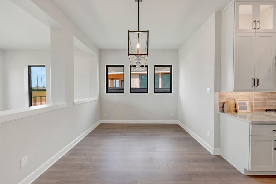 Spacious, unfurnished interior of a new home in Harvest Green 65', Richmond (Image 21).