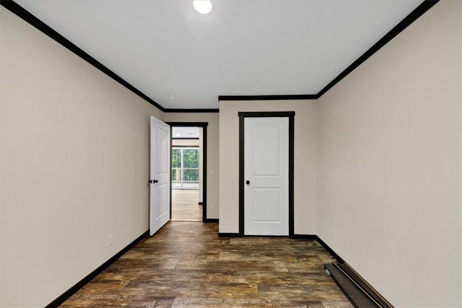 Spacious, unfurnished interior of a new home in , Waleska (Image 21).