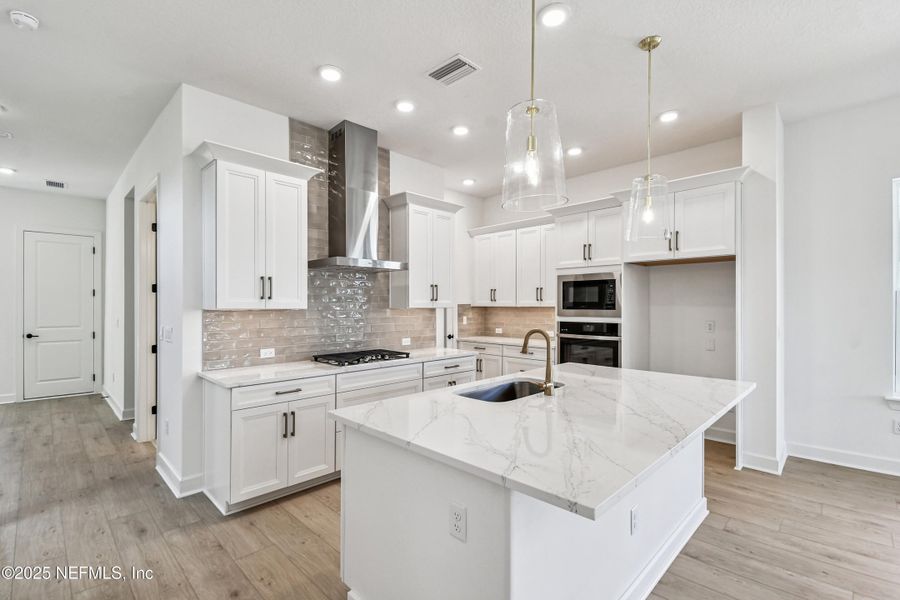 Furnished interior view inside a new home in Crosswinds 40’, Ponte Vedra (Image 12).