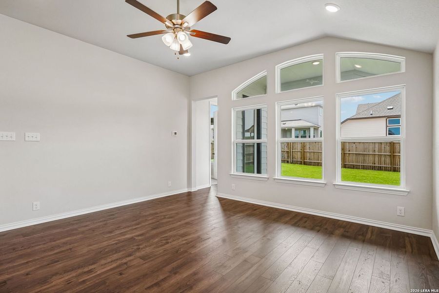 Spacious, unfurnished interior of a new home in Veranda, San Antonio (Image 17). Spacious, unfurnished interior of a new home in Veranda, San Antonio (Image 17).