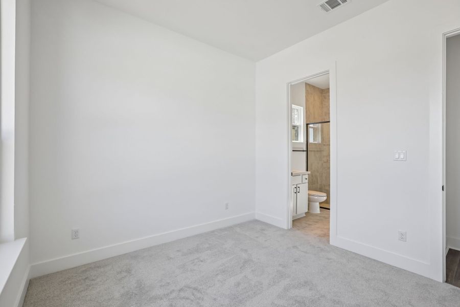 Representative unfurnished interior of a home built from the Anderson by Taylor Morrison in Travisso, Leander (Image 35).