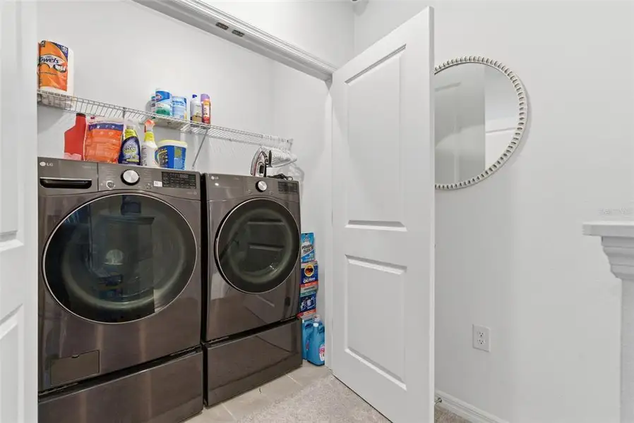 Furnished interior view inside a new home in , Apollo Beach (Image 17).
