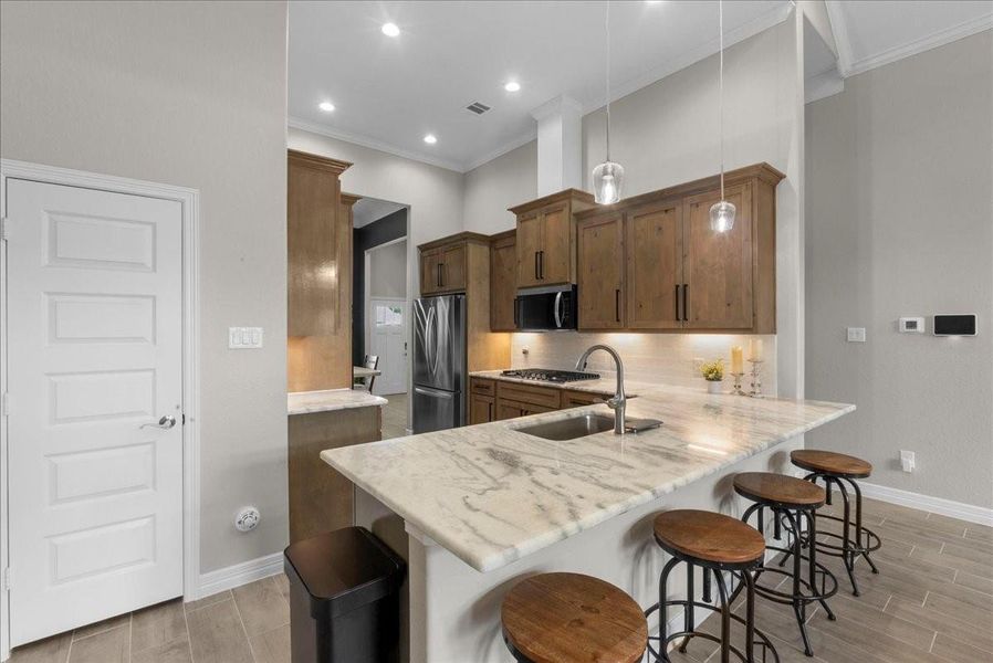 Furnished interior view inside a new home in , Anahuac (Image 12).