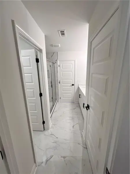 Image 19 of a home in . Image 19 of a home in .