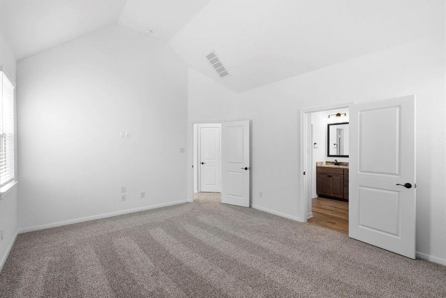 Spacious, unfurnished interior of a new home in Woodforest, Montgomery (Image 16). Spacious, unfurnished interior of a new home in Woodforest, Montgomery (Image 16).