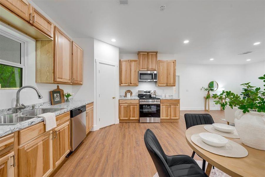 Furnished interior view inside a new home in , Sumner (Image 13).