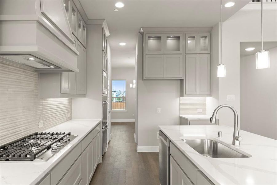 12. 2704 Emerald Shallows - Kitchen (3)