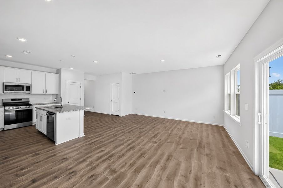 Spacious, unfurnished interior of a new home in Magnolia Townes, Wendell (Image 10).