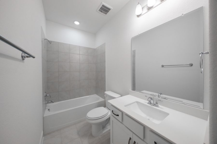 Furnished interior view inside a new home in Bayside, Rowlett (Image 8).