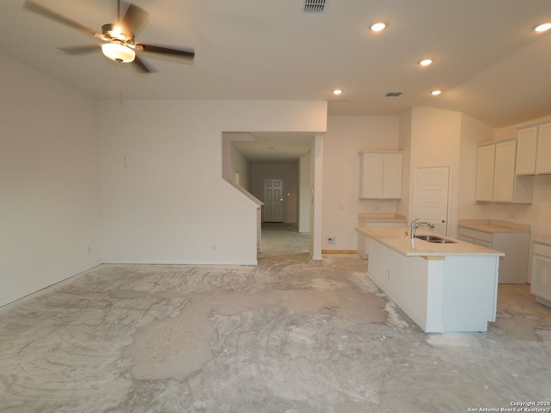 Image 36 of a home in Greenspoint Heights.