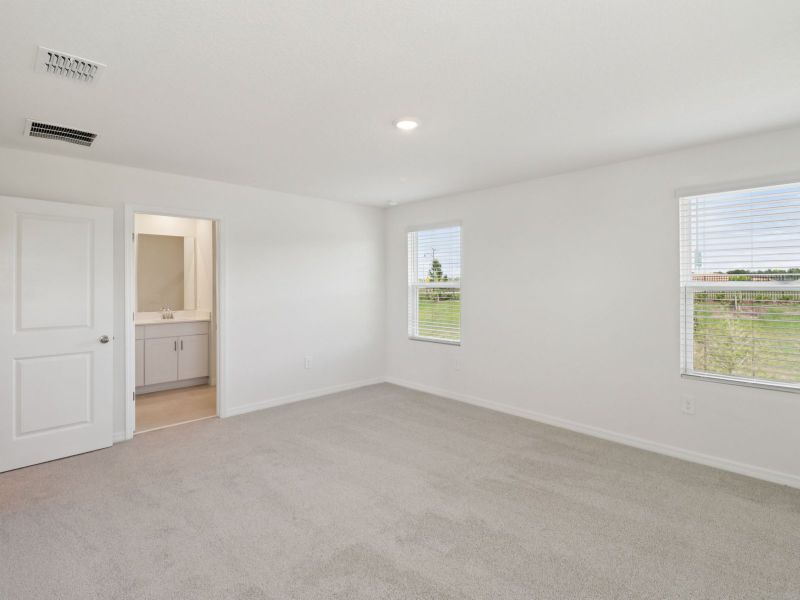 Spacious, unfurnished interior of a new home in Cagan Crossings West, Clermont (Image 11). Spacious, unfurnished interior of a new home in Cagan Crossings West, Clermont (Image 11).
