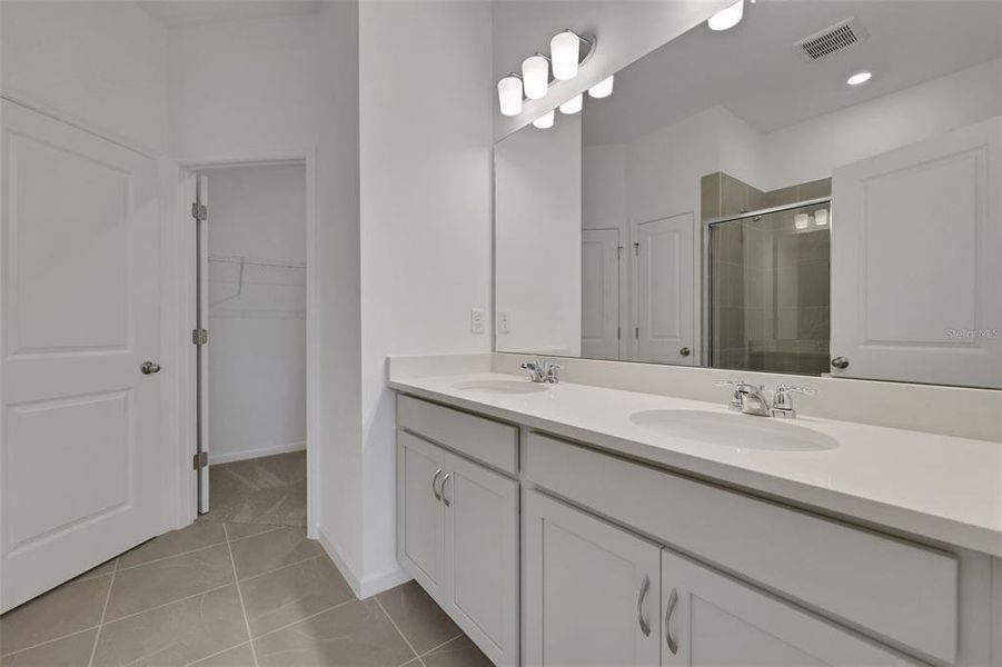Furnished interior view inside a new home in Seaport Village, Tavares (Image 7).