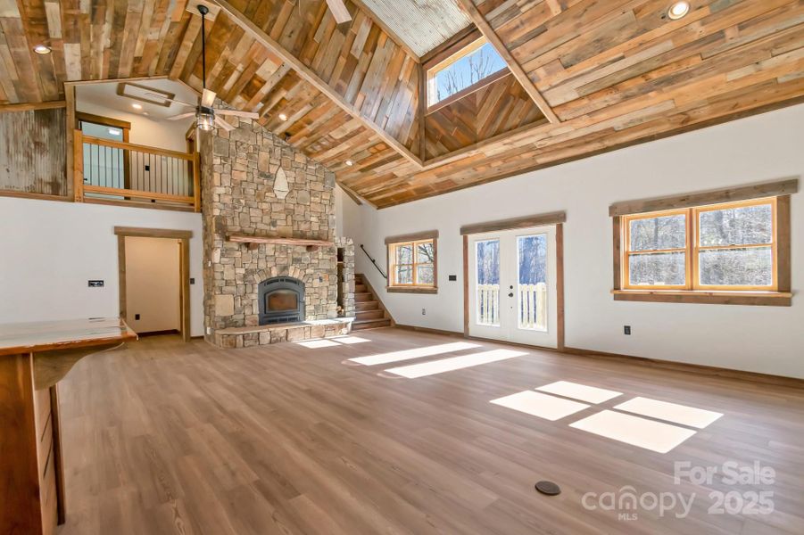 Spacious, unfurnished interior of a new home in , Laurel Springs (Image 26).