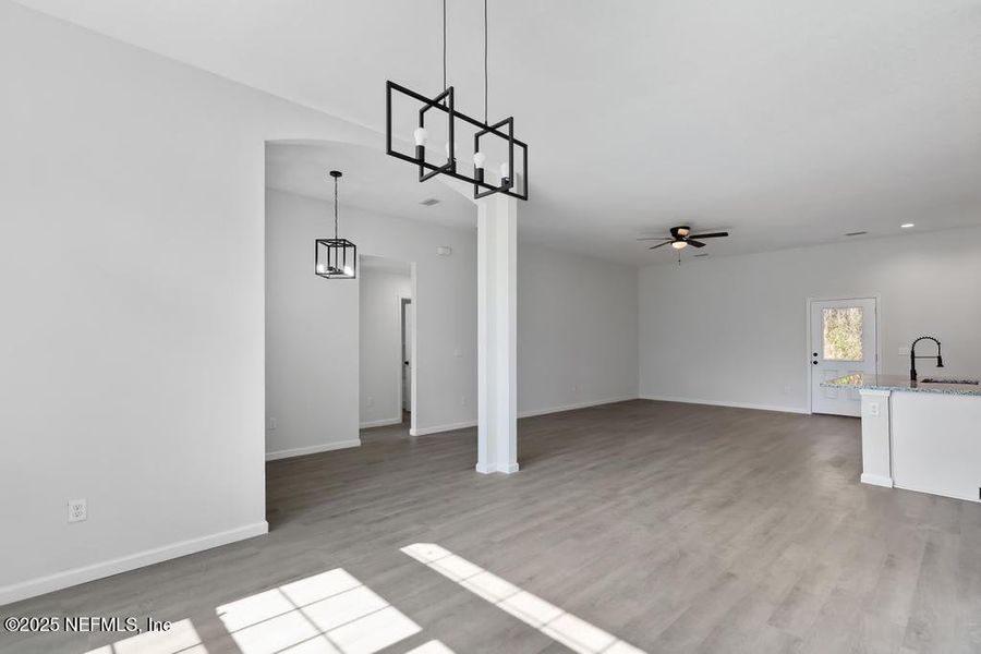Spacious, unfurnished interior of a new home in , Jacksonville (Image 34).