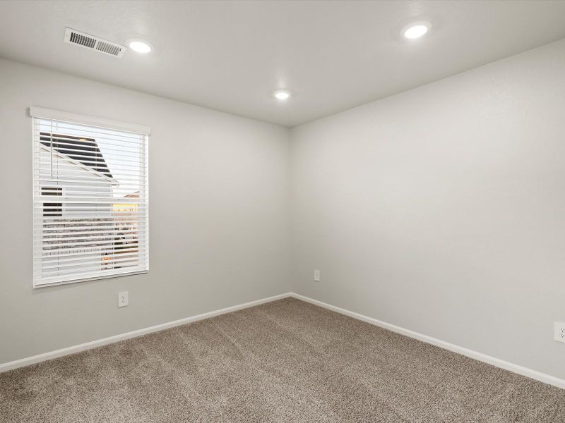 Spacious, unfurnished interior of a new home in Horizon Uptown: The Meadow Collection, Aurora (Image 13).