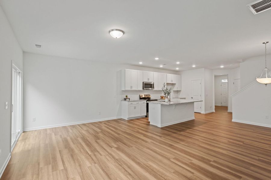Spacious, unfurnished interior of a new home in East Main Townes, Spartanburg (Image 18). Spacious, unfurnished interior of a new home in East Main Townes, Spartanburg (Image 18).