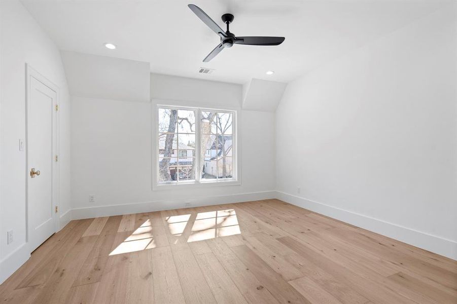 Spacious, unfurnished interior of a new home in , Dallas (Image 22). Spacious, unfurnished interior of a new home in , Dallas (Image 22).